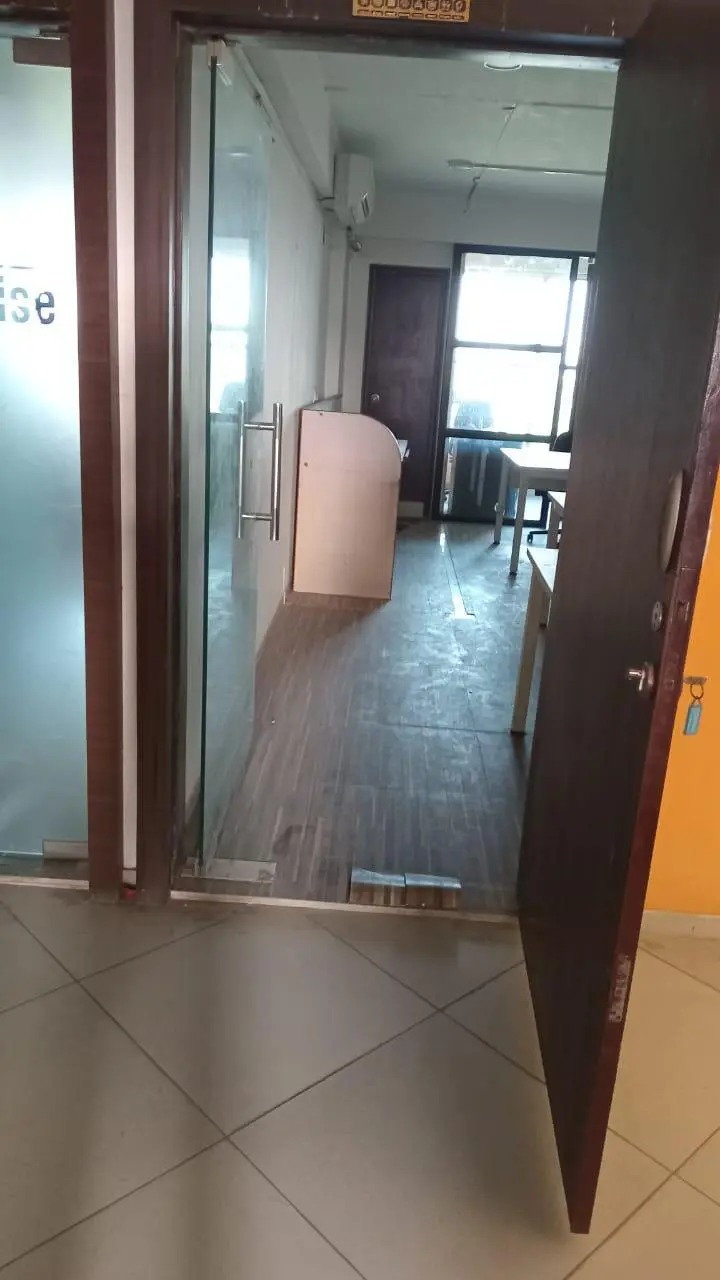 OFFICE 911 Sq.FT Commercial Office for Rent in Hebatpur Road Ahmedabad