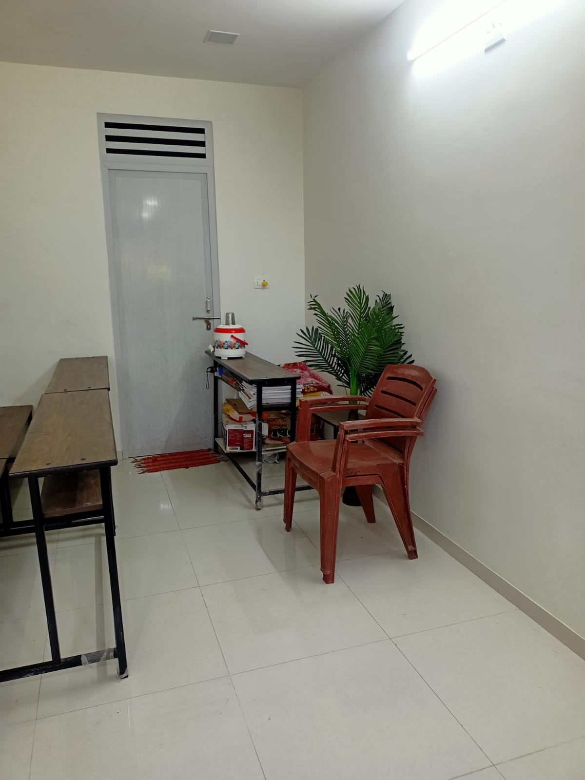 OFFICE 518 Sq.FT Commercial Office for Rent in Vaishnodevi Circle Ahmedabad