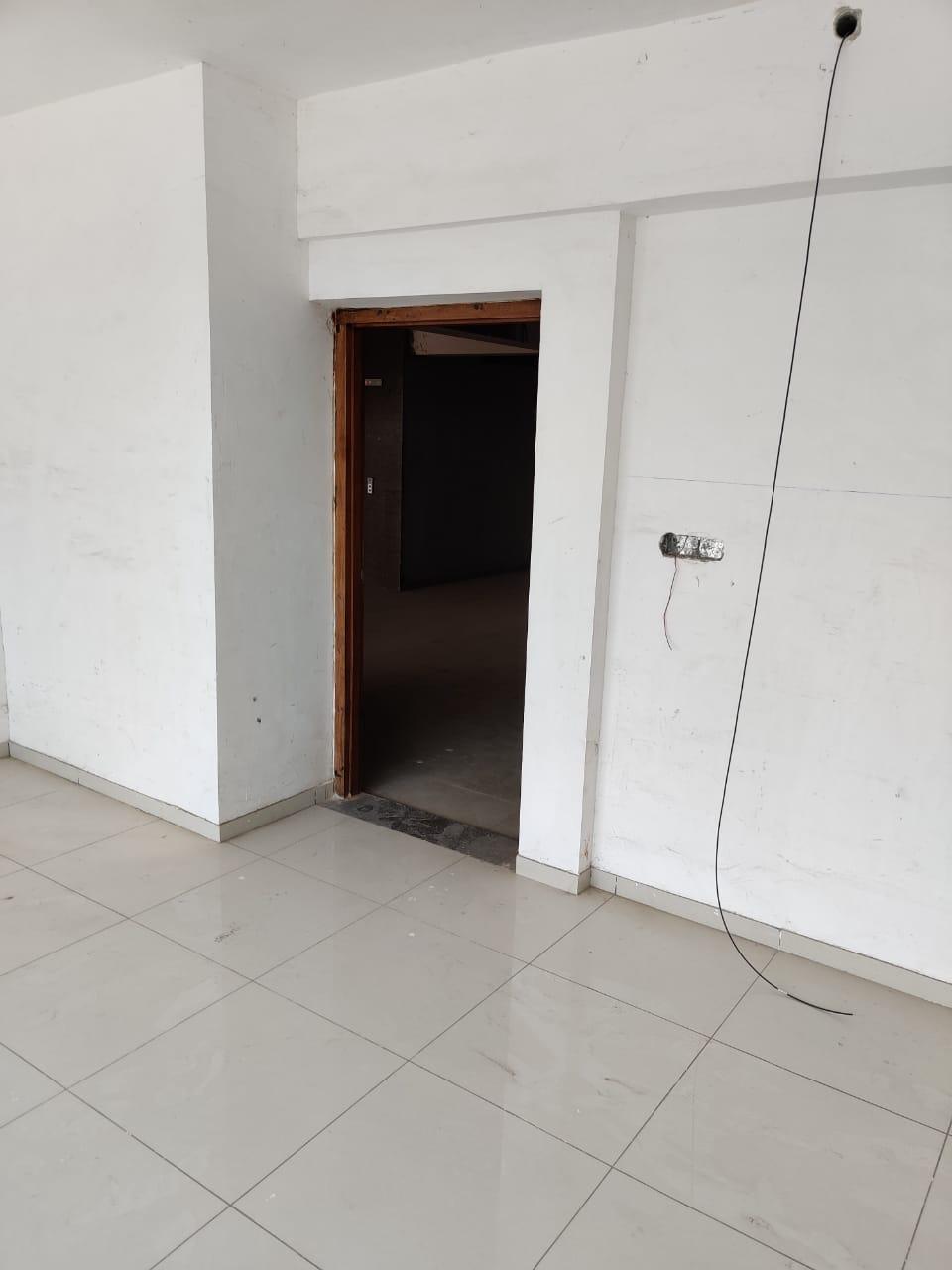 OFFICE 638 Sq.FT Commercial Office for Rent in Science City Road Ahmedabad