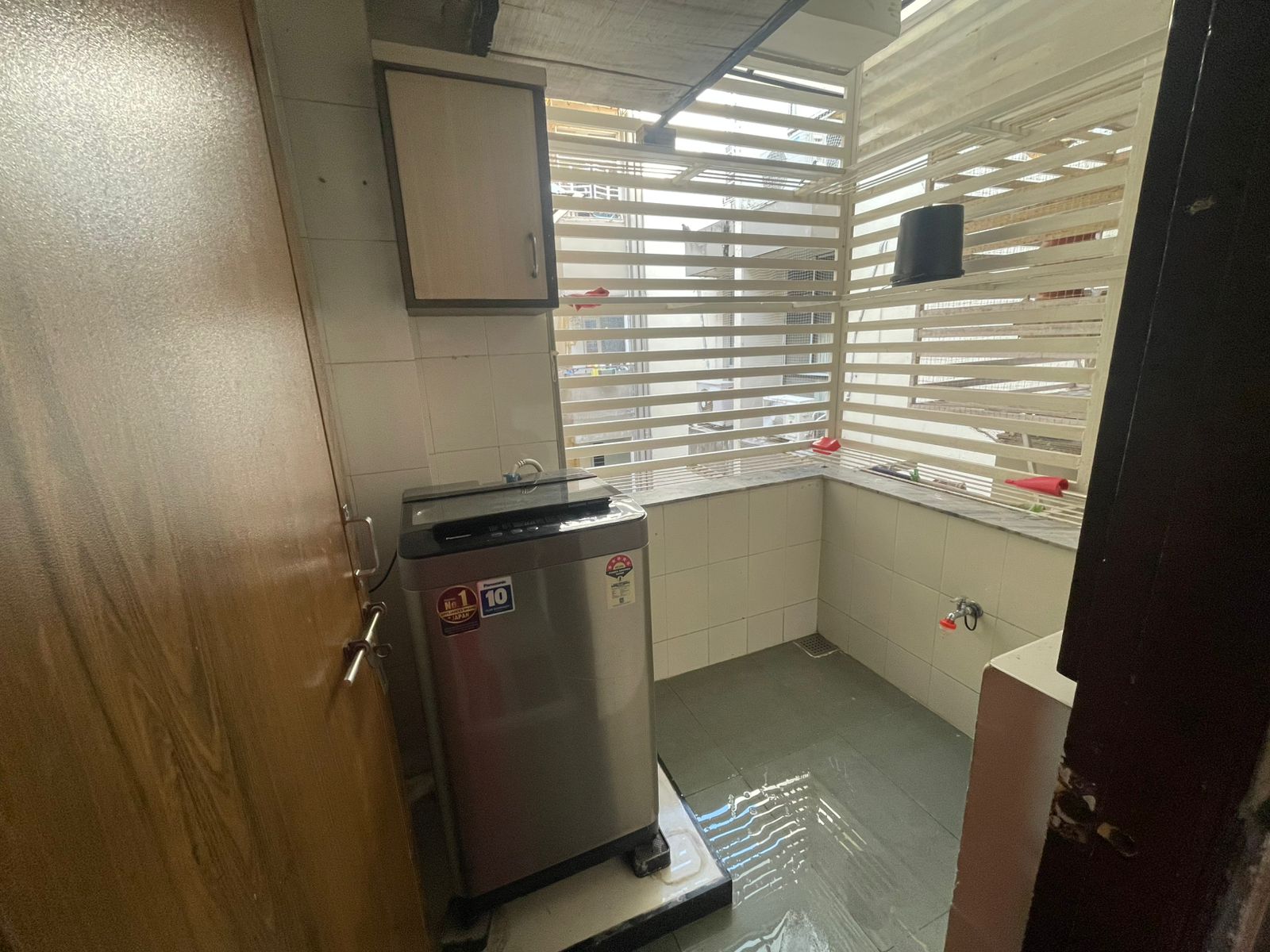 3 BHK 200 Sq.YRD Residential Flat for Sell in Thaltej Ahmedabad - Media 14