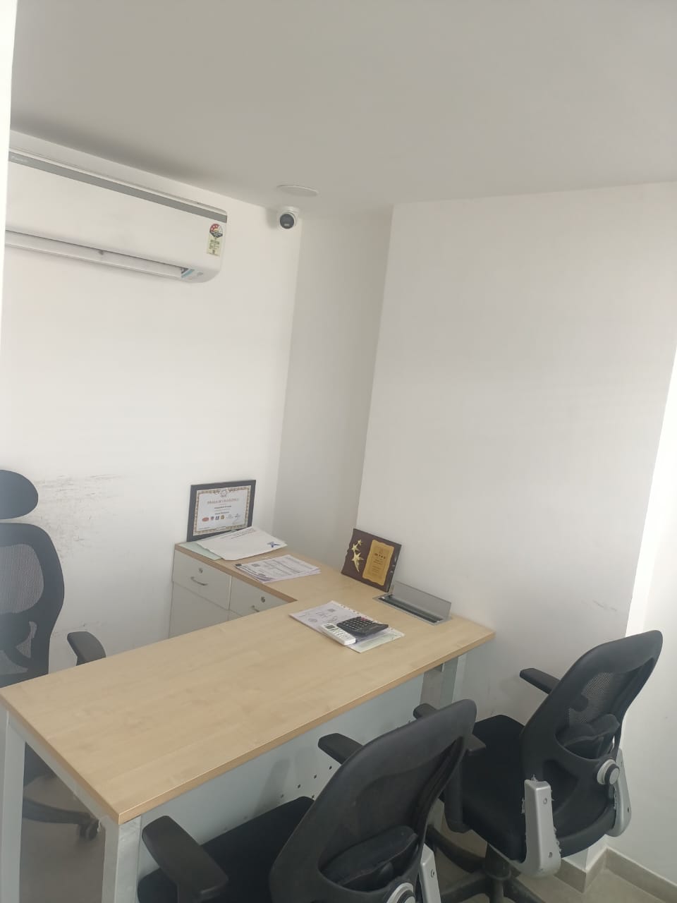 OFFICE 1200 Sq.FT Commercial Office for Rent in Gota Ahmedabad - Media 3