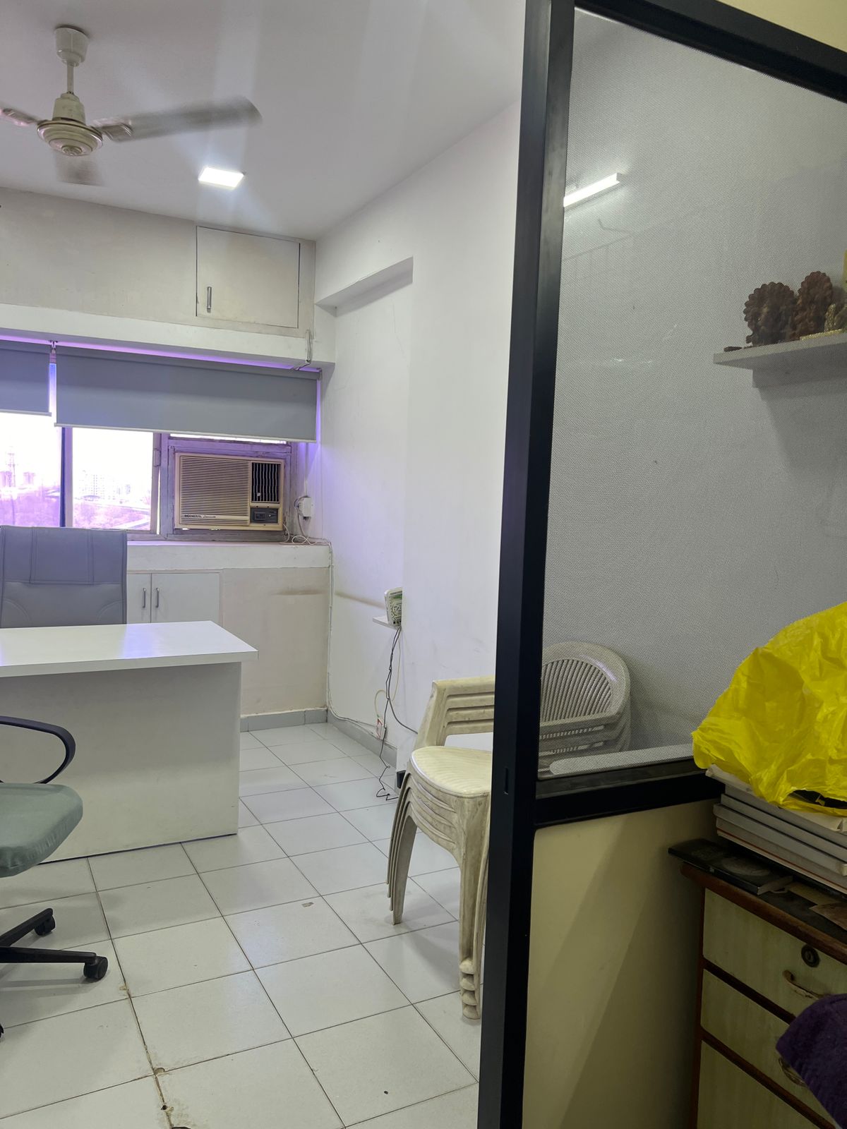 OFFICE 450 Sq.FT Commercial Office for Rent in Thaltej Ahmedabad - Media 3
