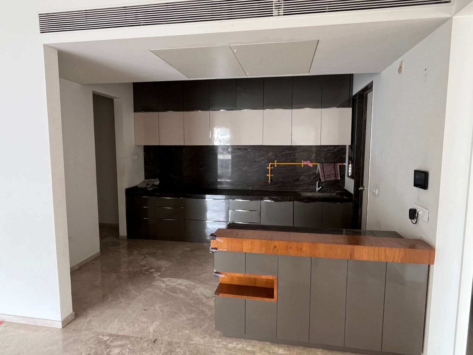 4 BHK 2810 Sq.FT Residential Flat for Sell in Thaltej Shilaj Road Ahmedabad - Media 10
