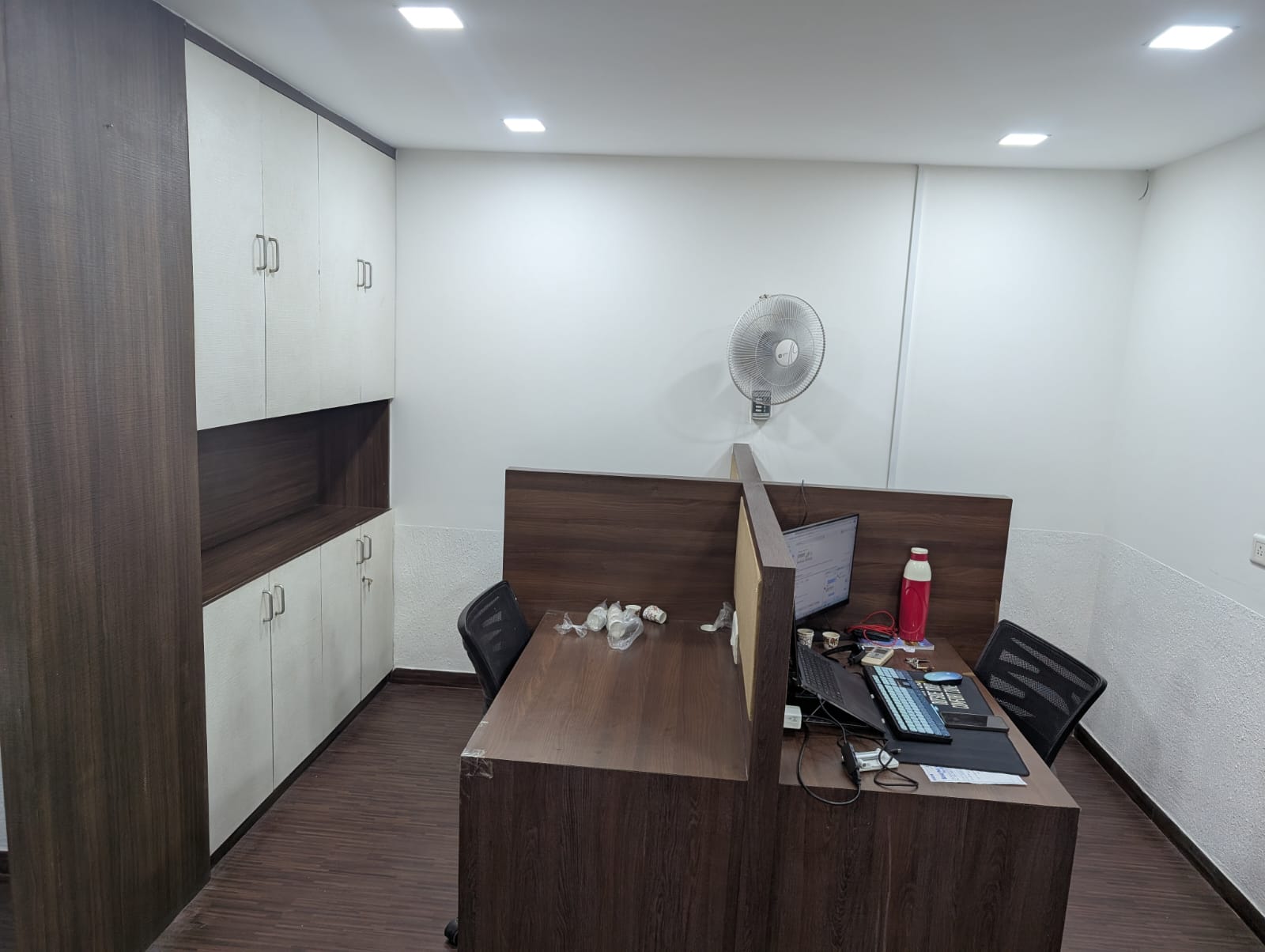 OFFICE 677 Sq.FT Commercial Office for Rent in Prahladnagar Ahmedabad - Media 3