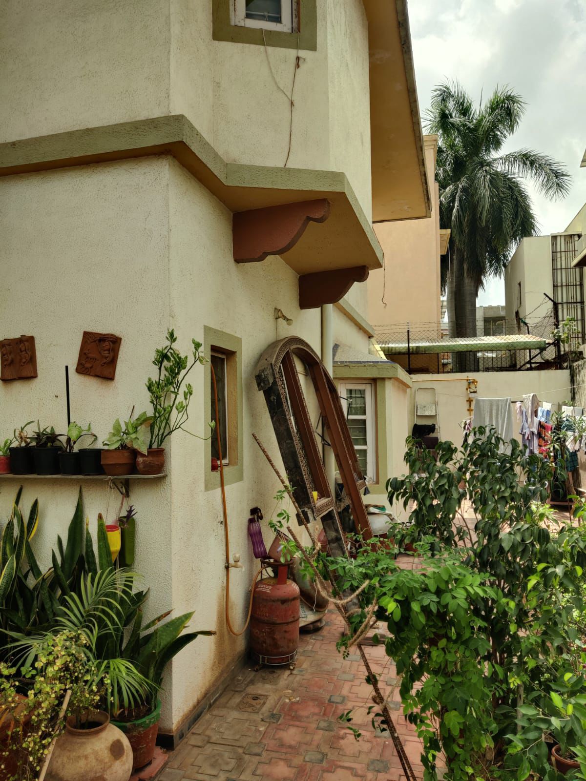 3 BHK 320 Sq.YRD Residential Bunglow for Sell in Rajpath Rangoli Road Ahmedabad - Media 5