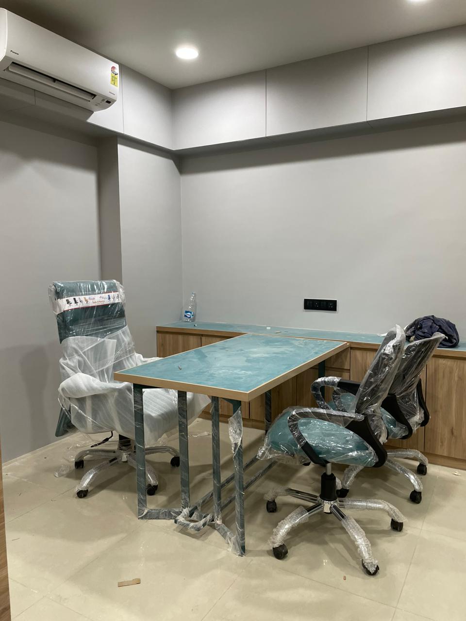 OFFICE 873 Sq.FT Commercial Office for Rent in Makarba Ahmedabad