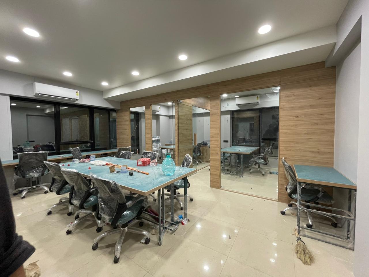 OFFICE 873 Sq.FT Commercial Office for Rent in Makarba Ahmedabad - Media 6