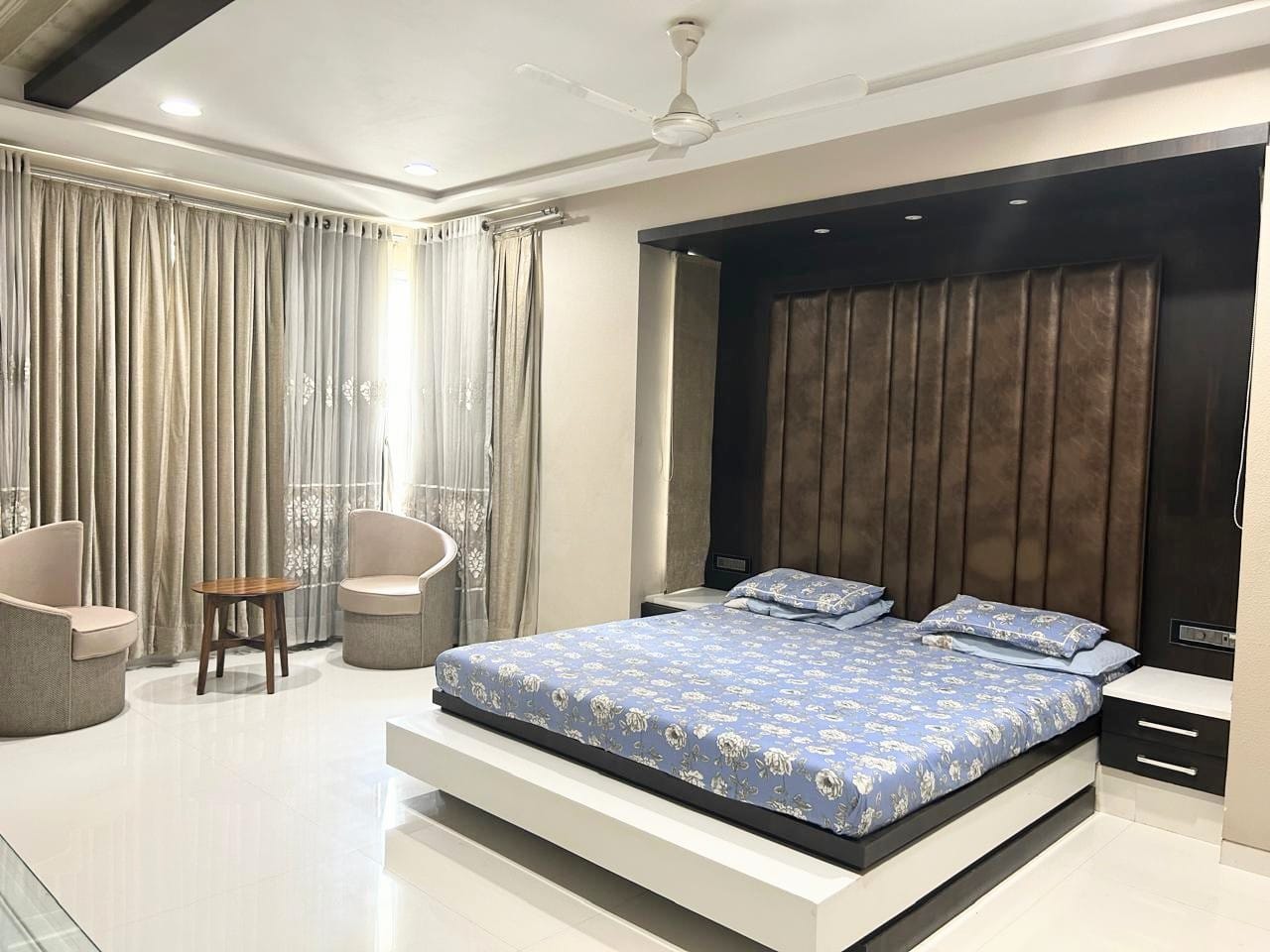 5 BHK 3850 Sq.FT Residential Duplex Apartment for Sell in Ambli Ahmedabad - Media 5