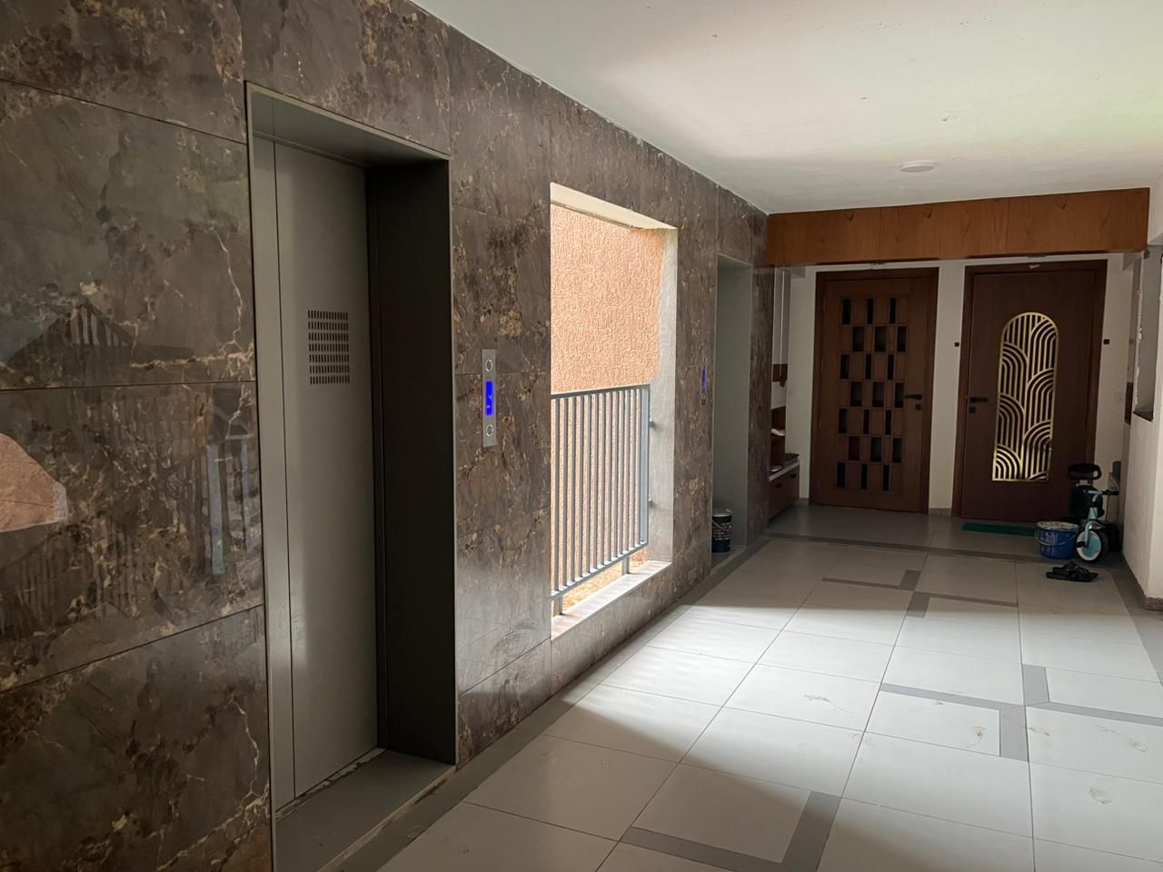 3 BHK 265 Sq.YRD Residential Flat for Sell in Vaishnodevi Circle Ahmedabad - Media 6