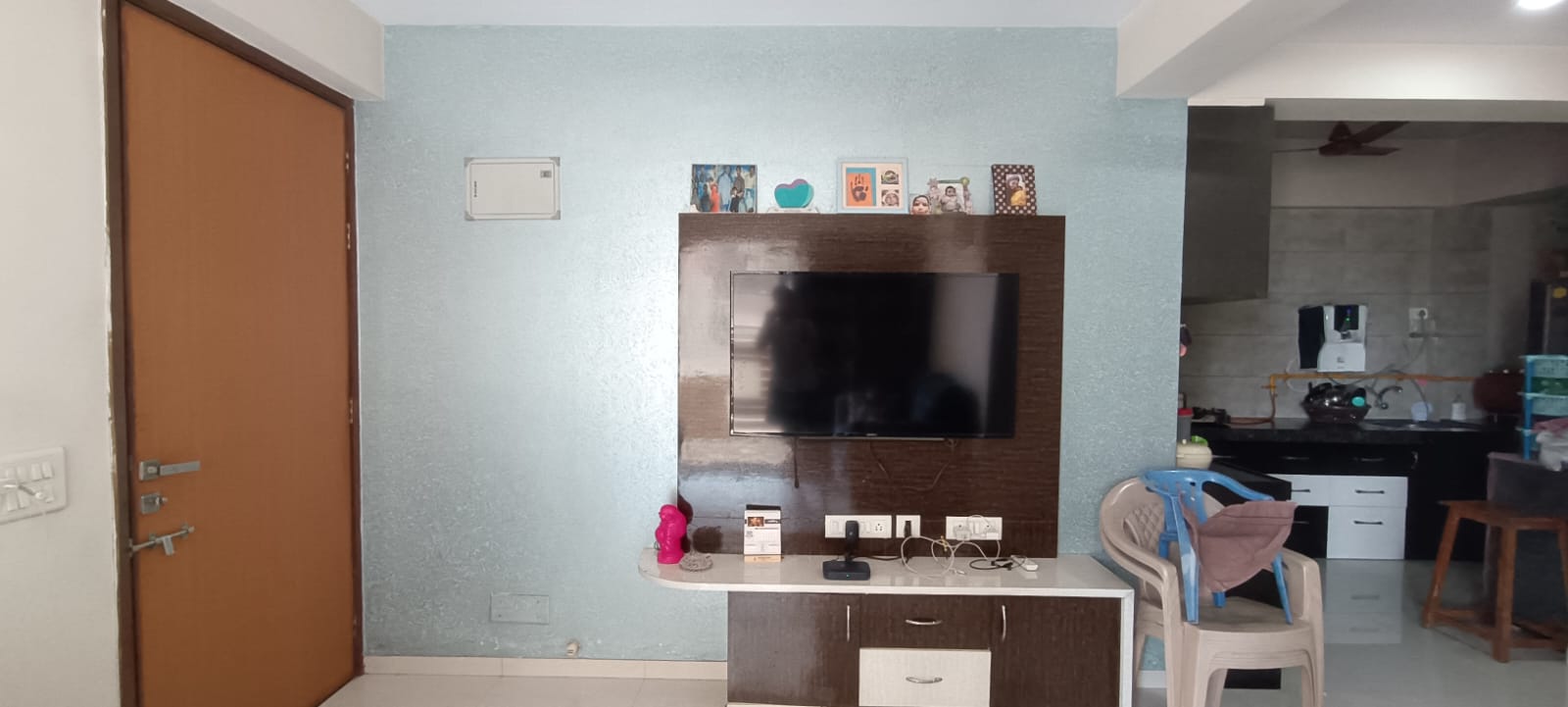 2 BHK 123 Sq.YRD Residential Flat for Sell in Vaishnodevi Circle Ahmedabad - Media 3