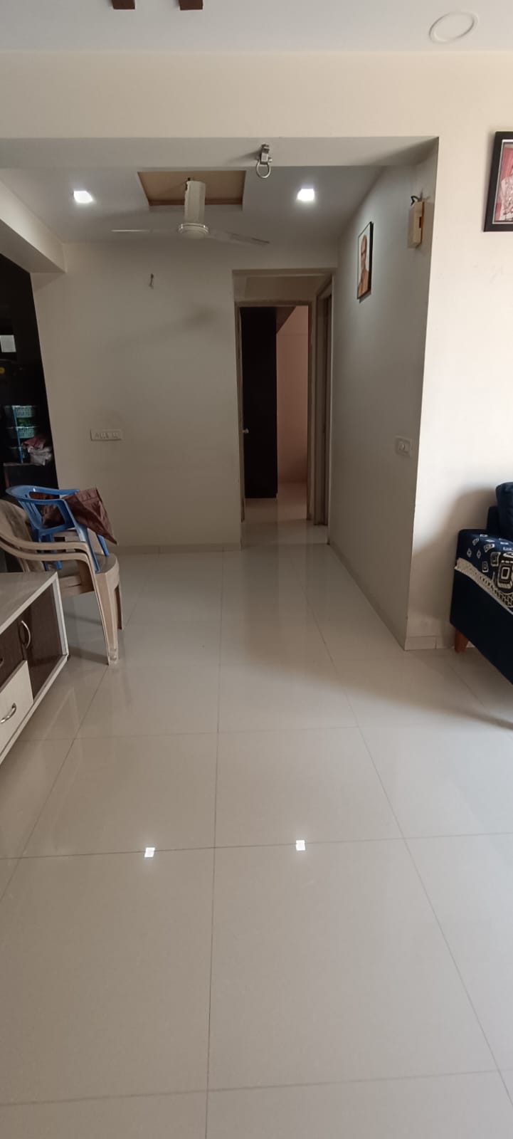 2 BHK 123 Sq.YRD Residential Flat for Sell in Vaishnodevi Circle Ahmedabad - Media 6