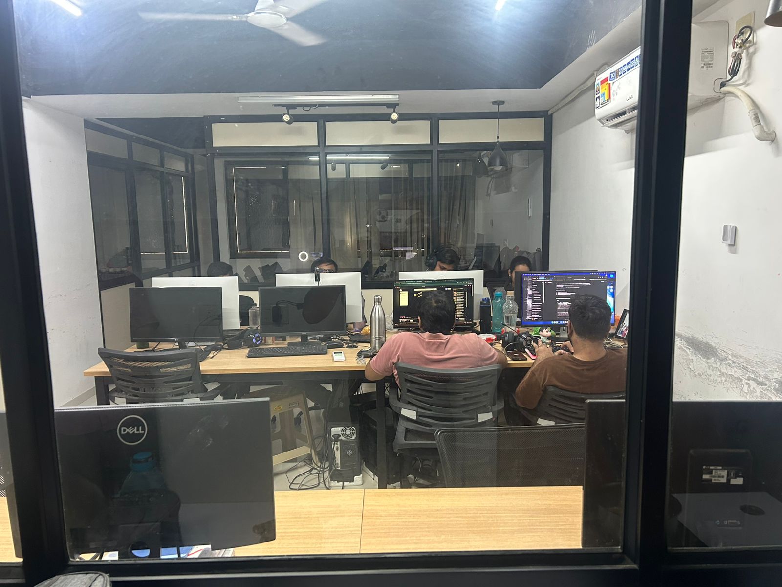 OFFICE 1200 Sq.FT Commercial Office for Rent in Science City Road Ahmedabad - Media 2