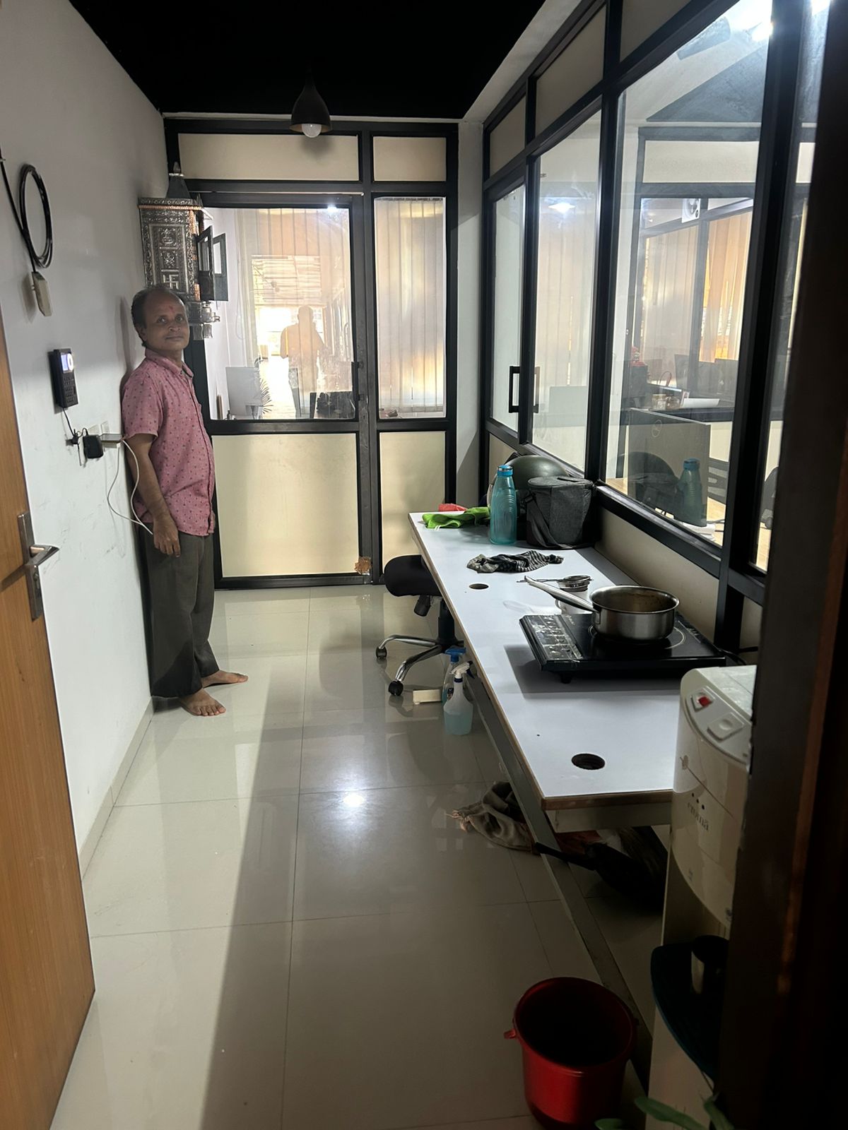 OFFICE 1200 Sq.FT Commercial Office for Rent in Science City Road Ahmedabad - Media 4