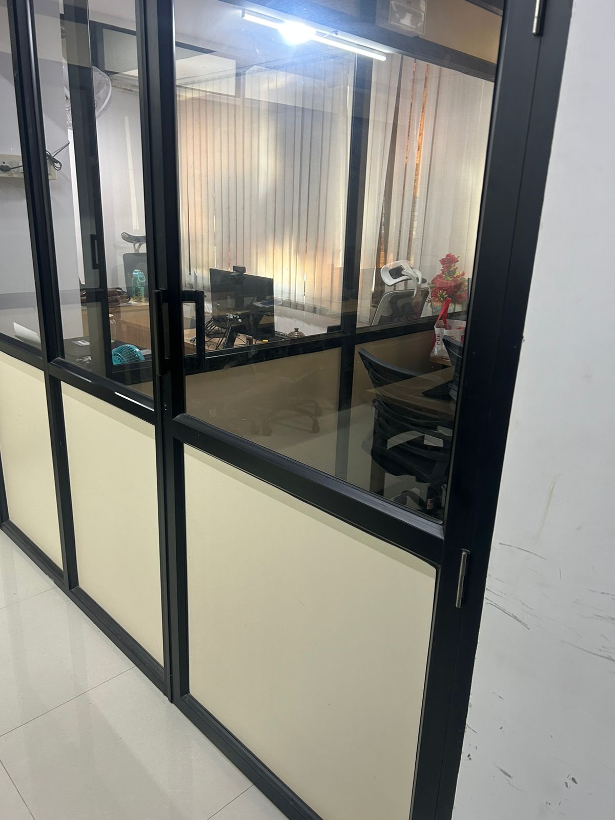 OFFICE 1200 Sq.FT Commercial Office for Rent in Science City Road Ahmedabad