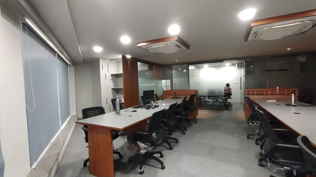 OFFICE 2036 Sq.FT Commercial Office for Rent in Shyamal Ahmedabad - Media 4