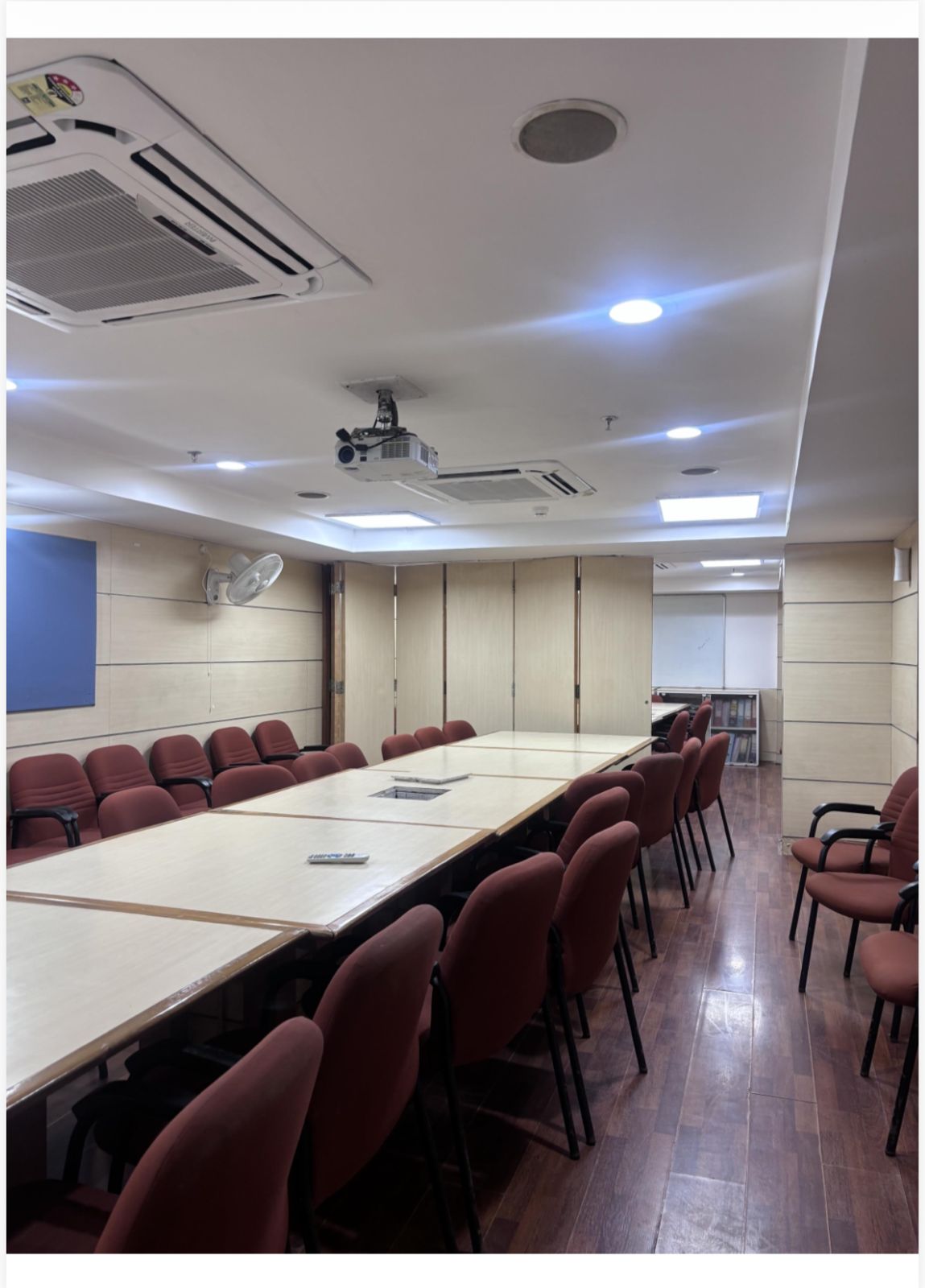 OFFICE 6500 Sq.FT Commercial Office for Sell in Bodakdev Ahmedabad - Media 6