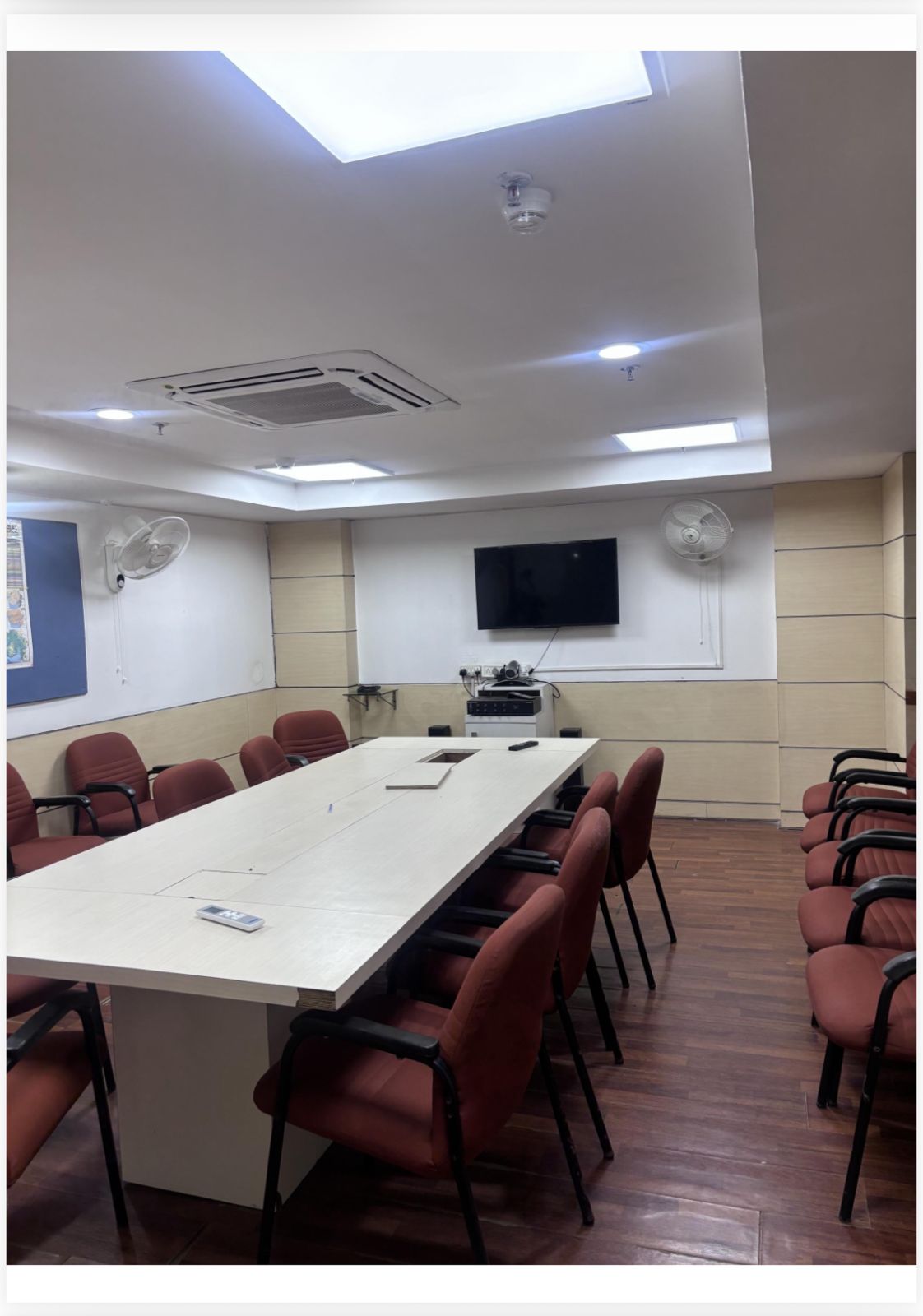 OFFICE 6500 Sq.FT Commercial Office for Sell in Bodakdev Ahmedabad - Media 7