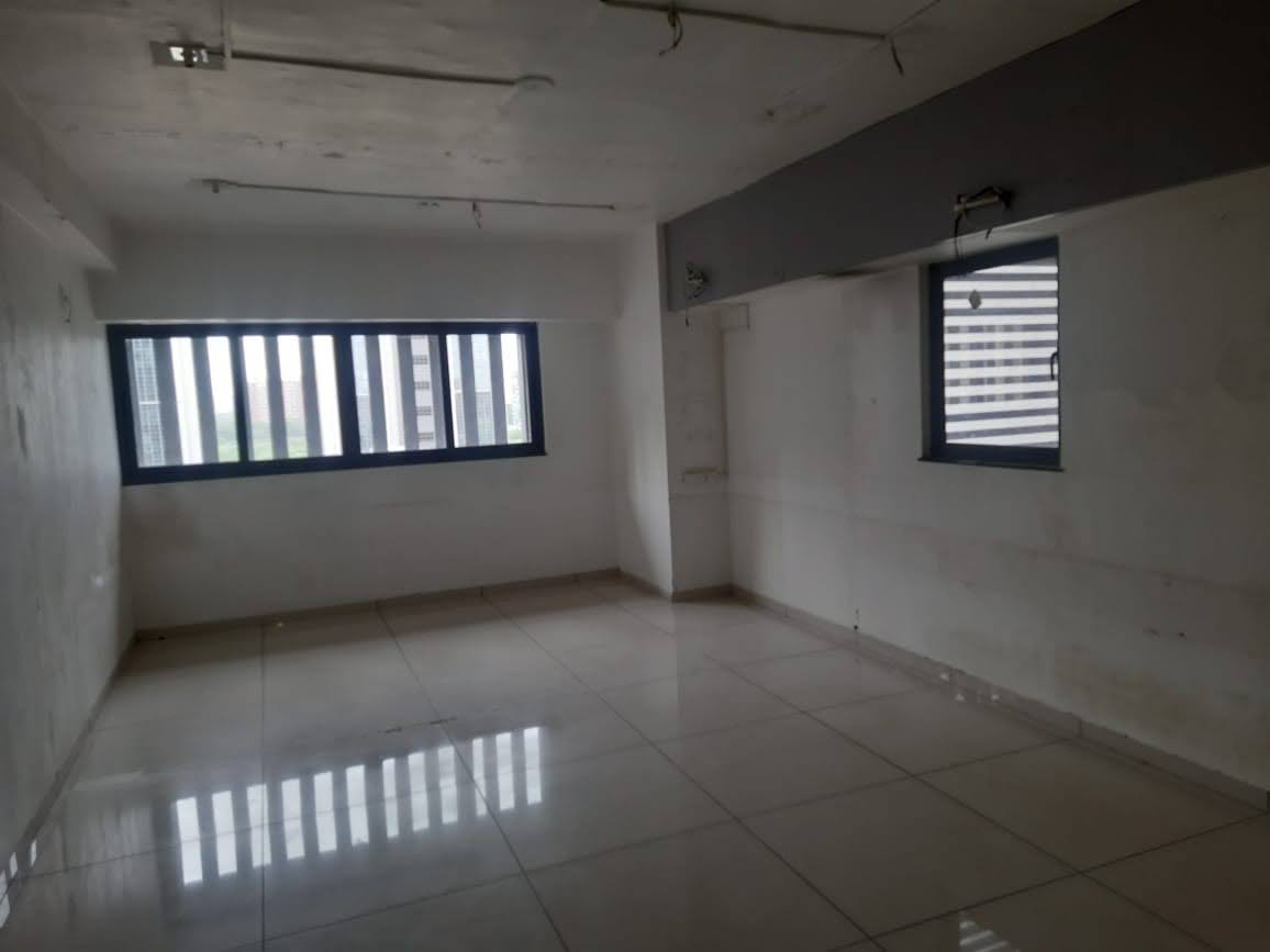 OFFICE 760 Sq.FT Commercial Office for Rent in Gota Ahmedabad - Media 2