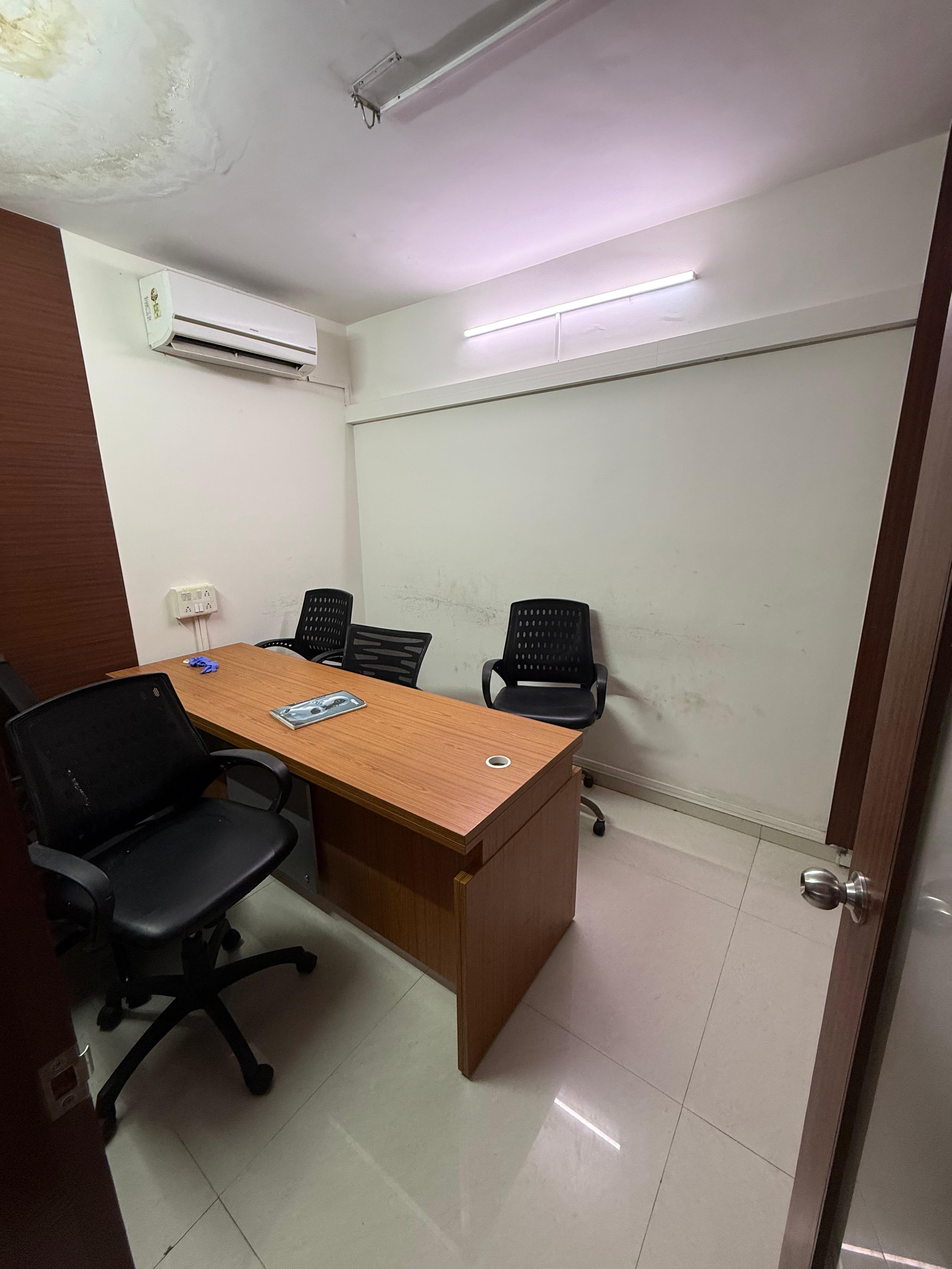 OFFICE 996 Sq.FT Commercial Office for Rent in Jagatpur Ahmedabad - Media 4