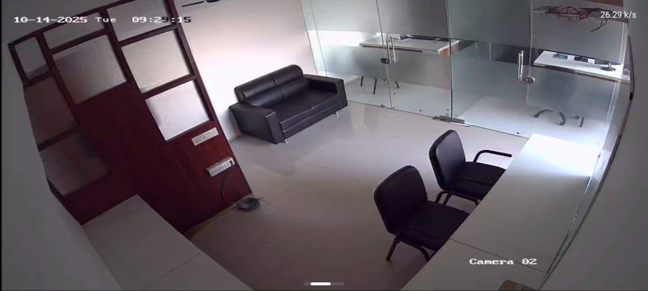 OFFICE 804 Sq.FT Commercial Office for Rent in Shivranjani Ahmedabad - Media 6