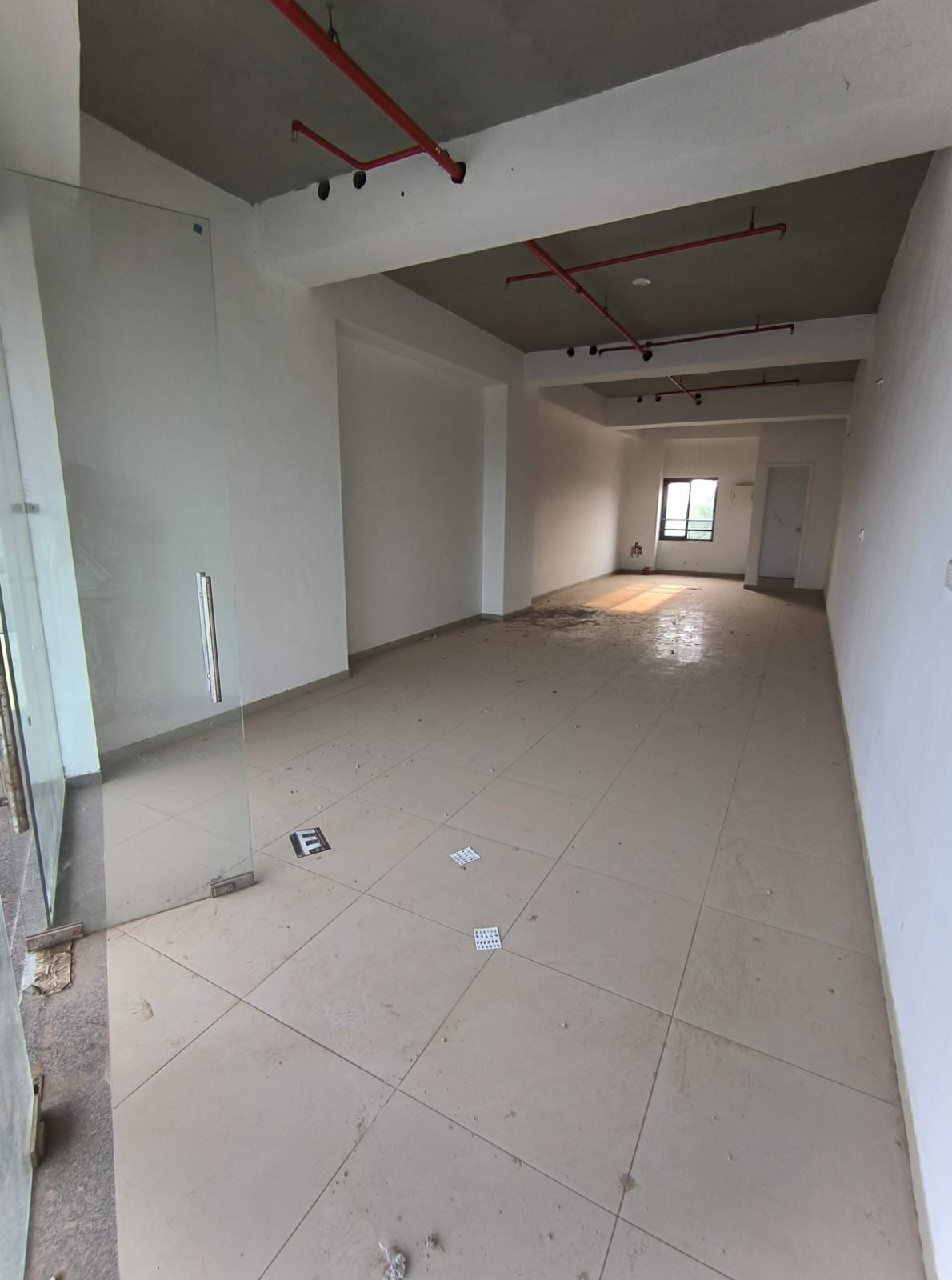SECEND FLOOR 1165 Sq.FT Showroom Second Floor for Rent in Sp Ring Road Ahmedabad - Media 4