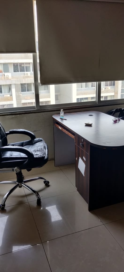 OFFICE 558 Sq.FT Commercial Office for Rent in Satellite Ahmedabad - Media 3