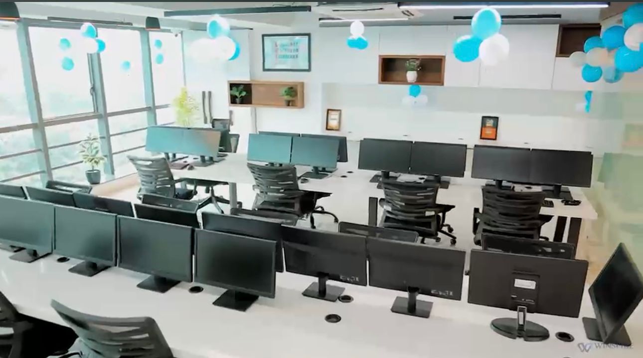 OFFICE 2372 Sq.FT Commercial Pre-leased for Sell in Thaltej Ahmedabad - Media 2