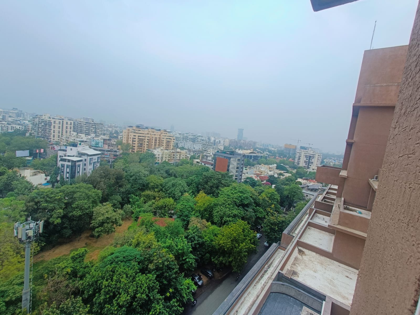 OFFICE 1080 Sq.FT Commercial Office for Sell in Vastrapur Ahmedabad - Media 4