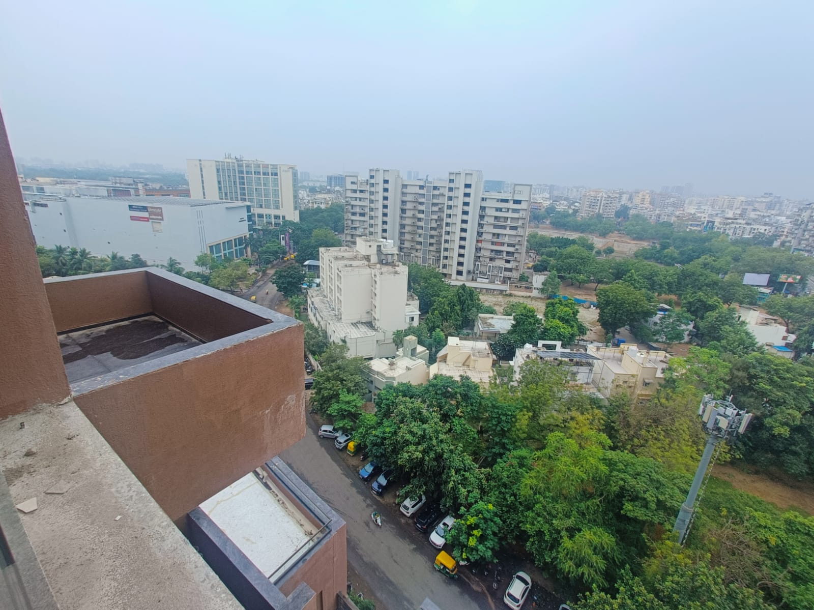 OFFICE 1080 Sq.FT Commercial Office for Sell in Vastrapur Ahmedabad - Media 5